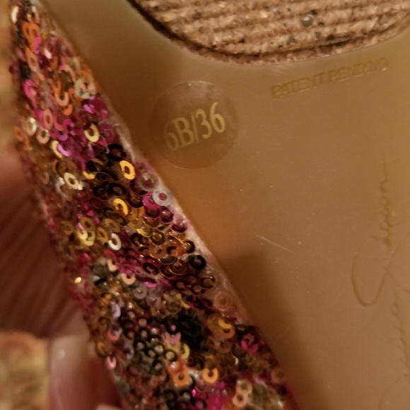 JESSICA SIMPSON PLATFORM SEQUENCE HEELS - Picture 6 of 6